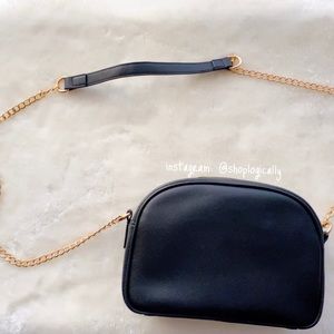 ❌ SOLD ❌ Windsor Faux Leather Crossbody Purse
